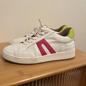 Lucky brand tennis shoes